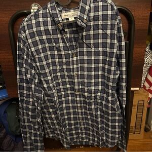 Old Navy Men's Navy and White Checkered Shirt